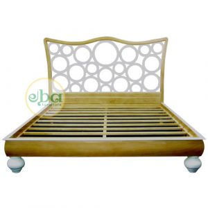 wooden bubbles bed